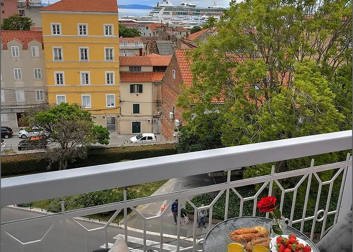 Guest house Porto 3*