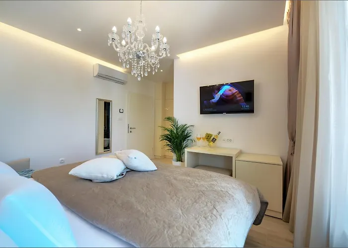 בית הארחה Porto ספליט